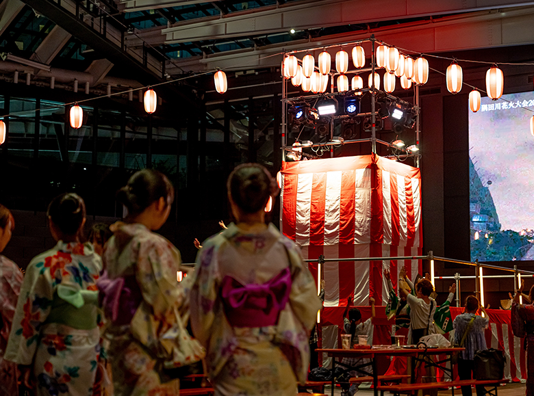 三角広場まつり-居酒屋盆踊り-